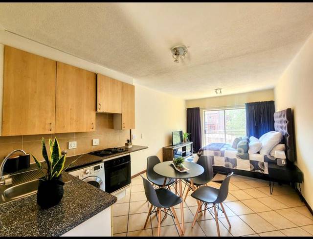 1 BEDROOM APARTMENT FOR SALE IN KARENPARK